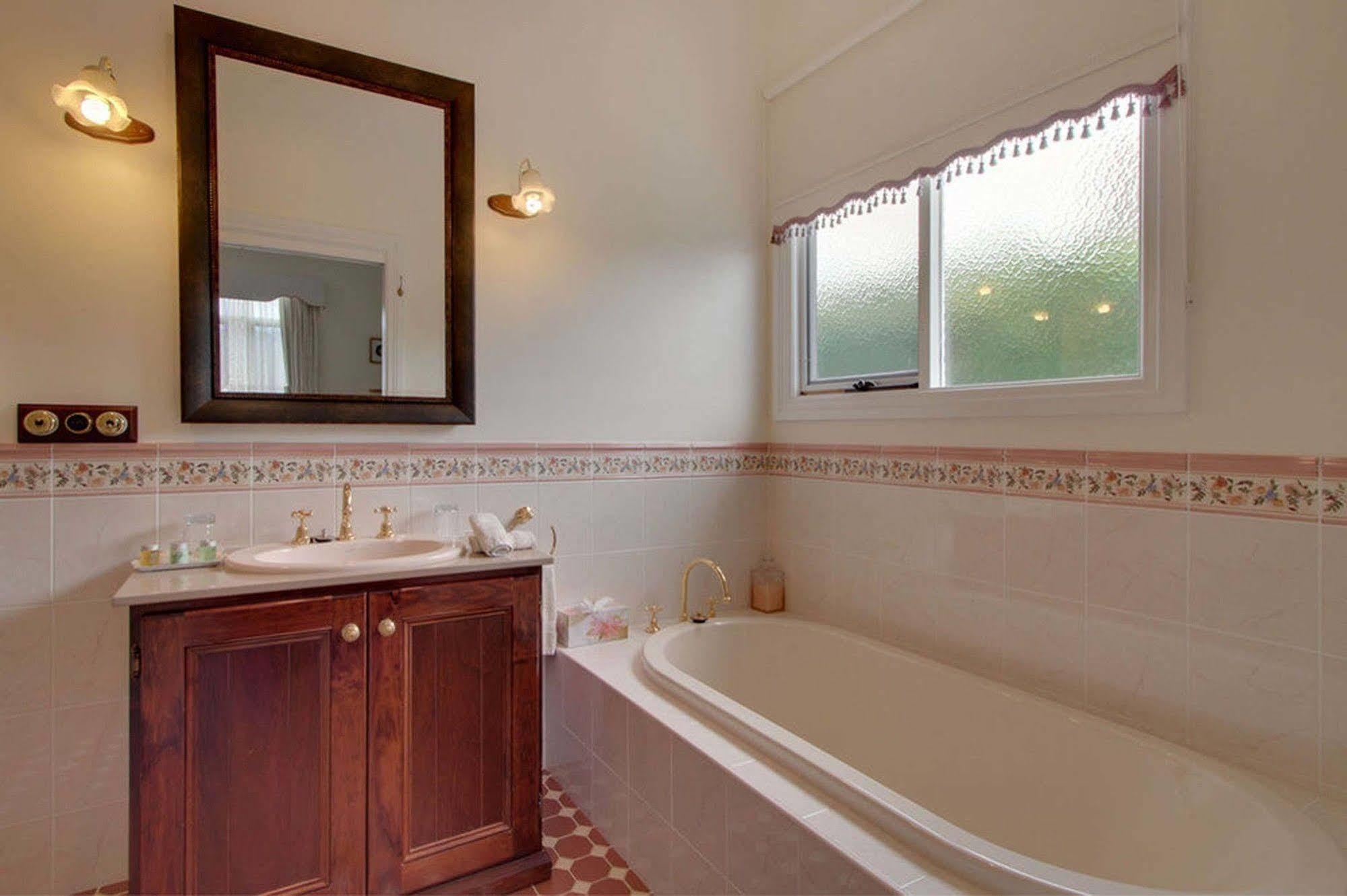 Walton House Bed & Breakfast Huonville Ngoại thất bức ảnh